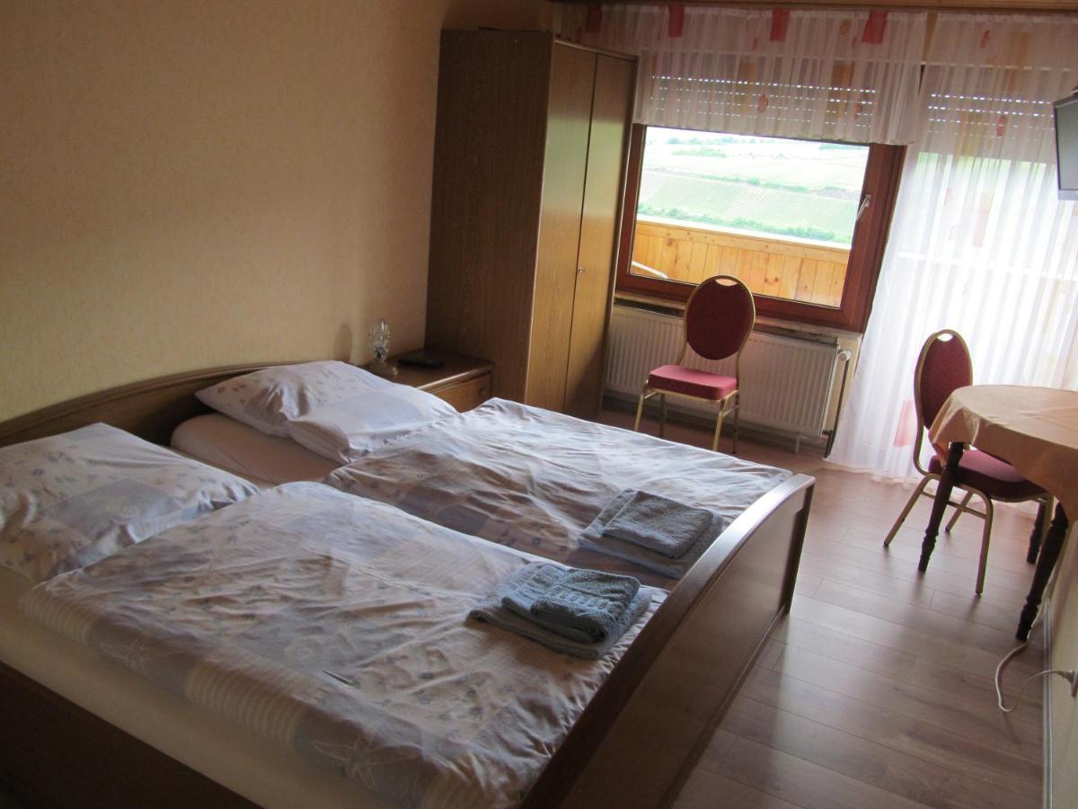 Pension Simon Hotel ไรล์ ภายนอก รูปภาพ